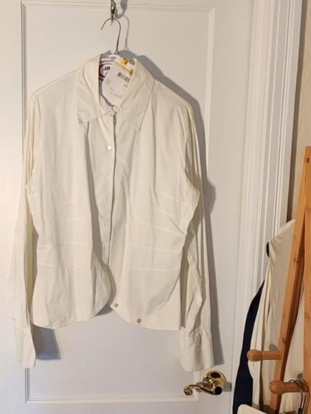 Vintage She's So "Shesso" Italian white blouse with French cuffs and unique cut